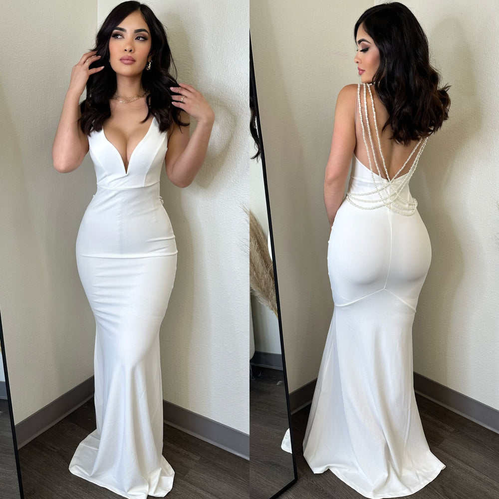
            
                Load image into Gallery viewer, Valentina White Gown
            
        