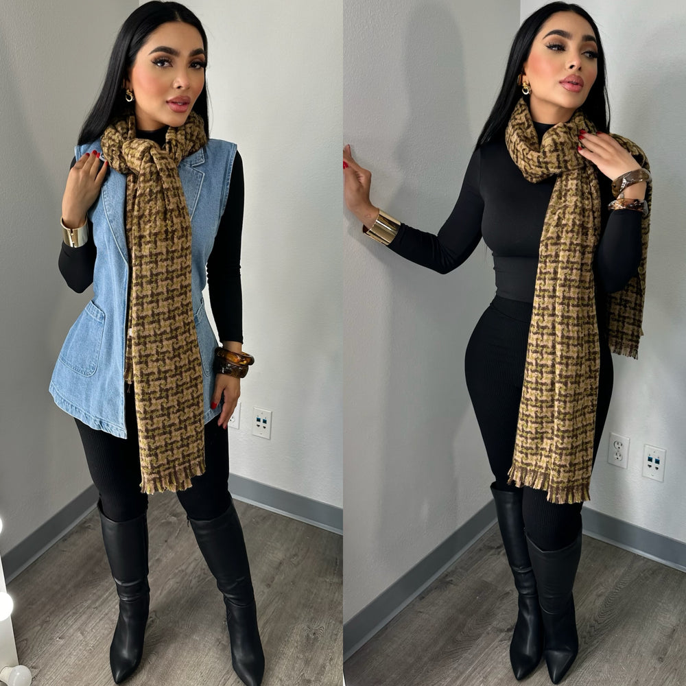 Elisha Scarf