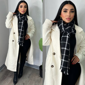 Valencio  Black Scarf