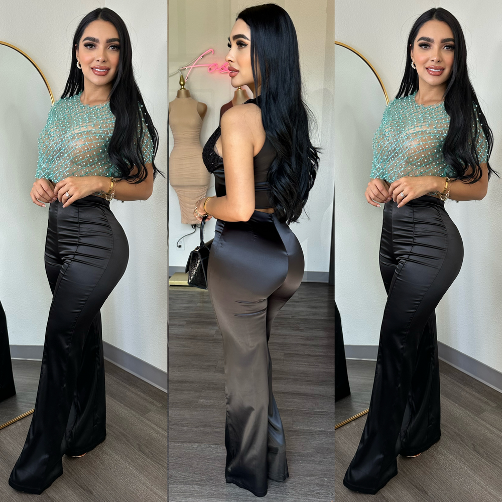 
            
                Load image into Gallery viewer, Bree Satin Pants
            
        