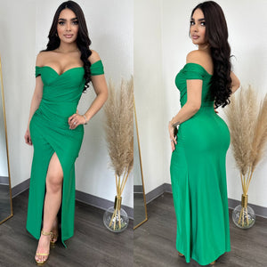 
            
                Load image into Gallery viewer, Vaani (Green) Gown
            
        